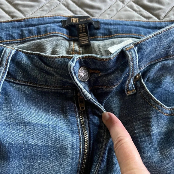 Frye Skinny High Rise Jeans Size 10 Western - Picture 4 of 13
